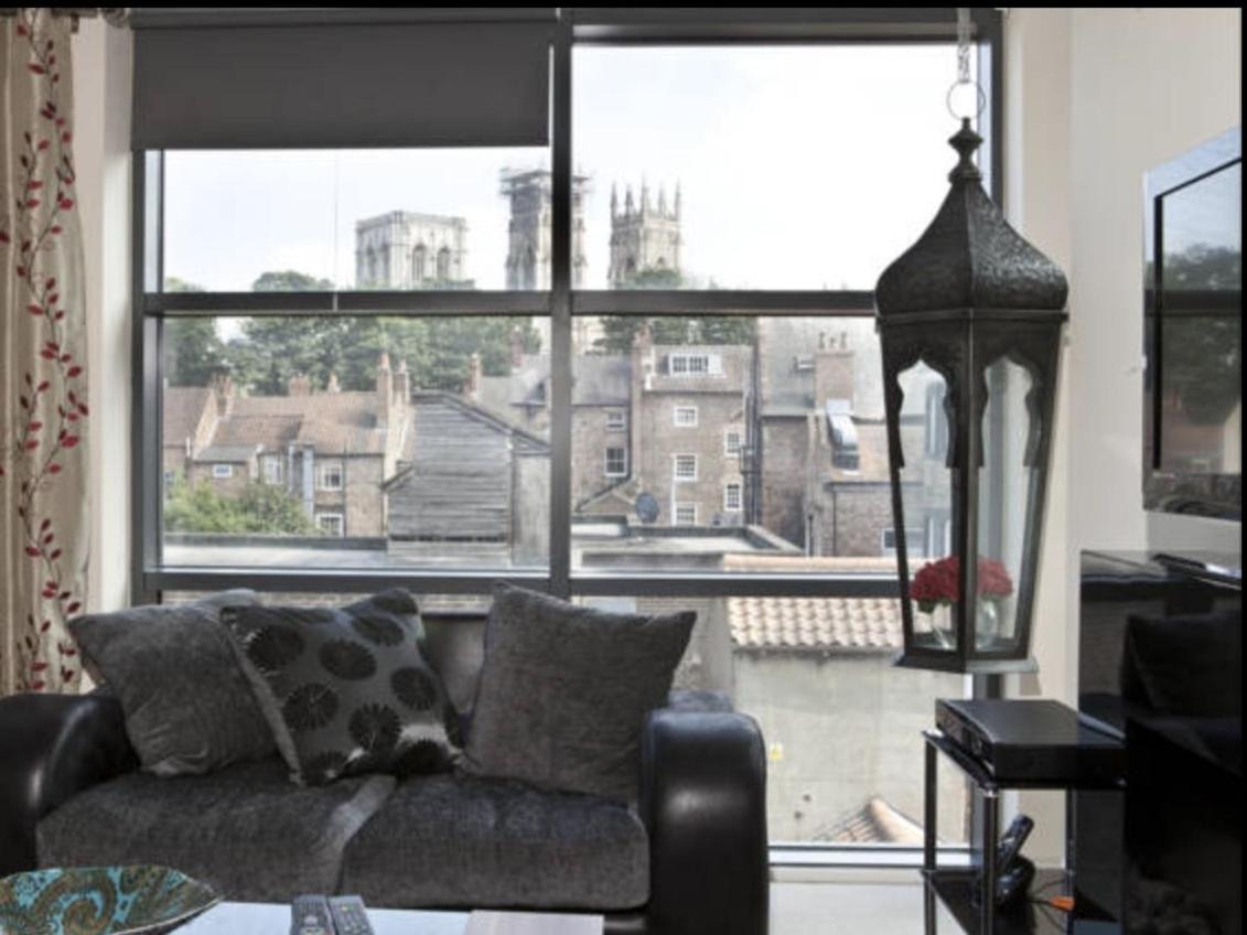 Apartment Churchill Two Bedroom Apartments With Free Parking And The Minster View *