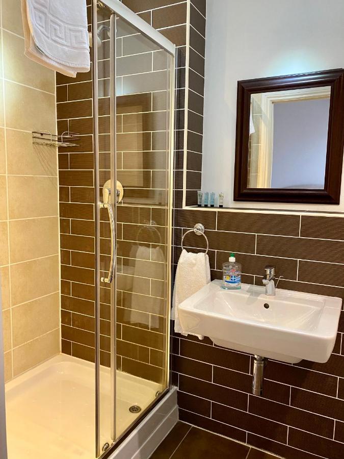 Churchill Two Bedroom Apartments With Free Parking And The Minster View York